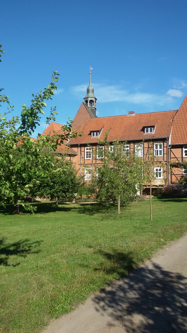 Im Garten des Klosters Lüne