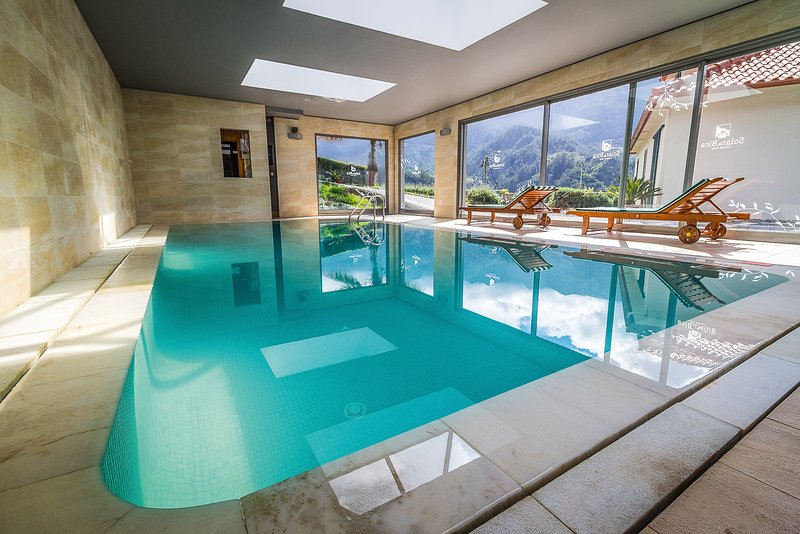 Innenpool der Pension Solar da Bica in São Vicente.