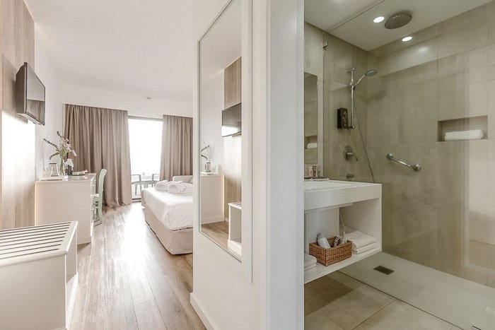 Caloura Resort Hotel