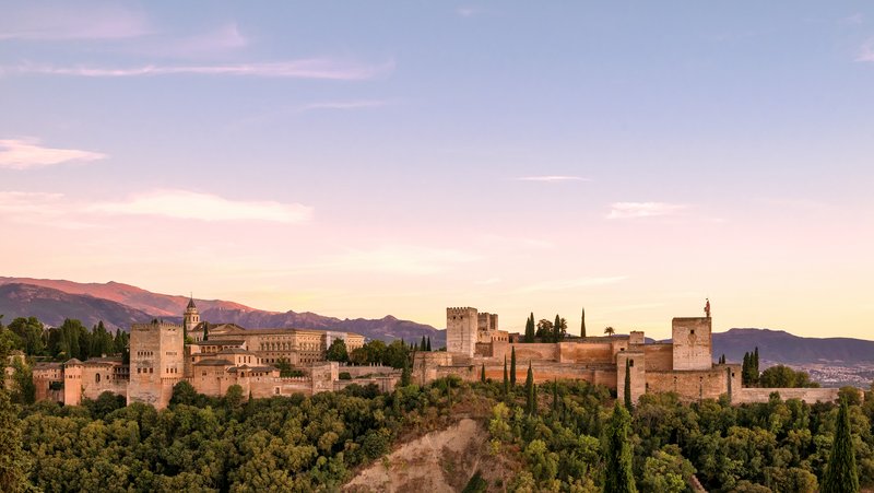 Die Alhambra in der Abendstimmumg